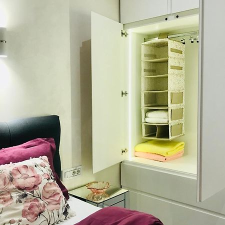 Lirra Luxe - Central Belgrade Apartments Esterno foto