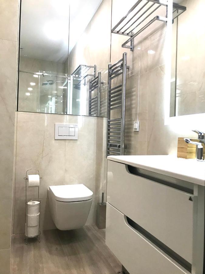 Lirra Luxe - Central Belgrade Apartments Esterno foto
