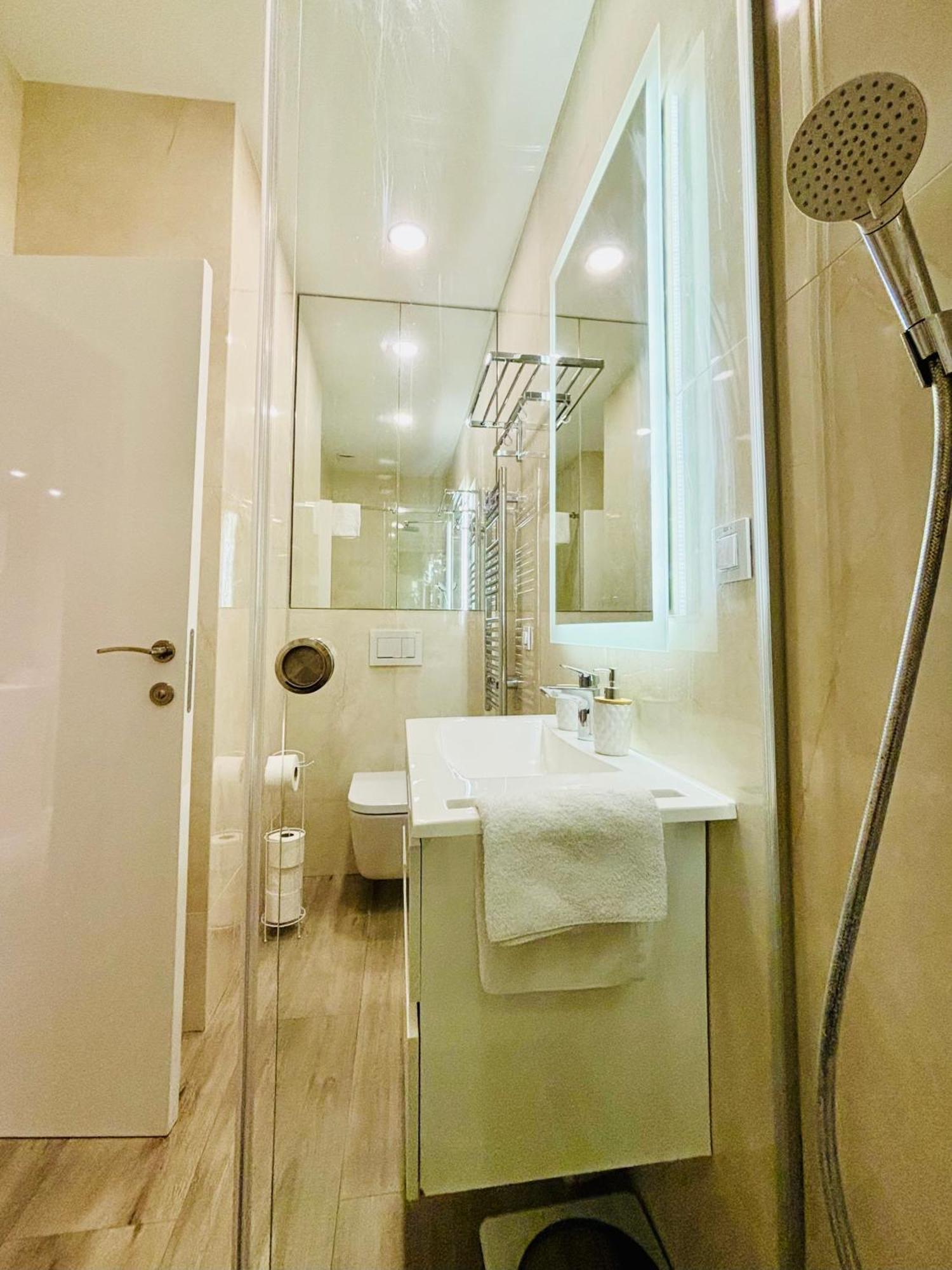Lirra Luxe - Central Belgrade Apartments Esterno foto